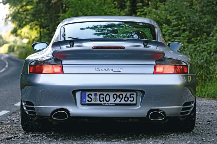 Porsche 911 Turbo: driving the legends